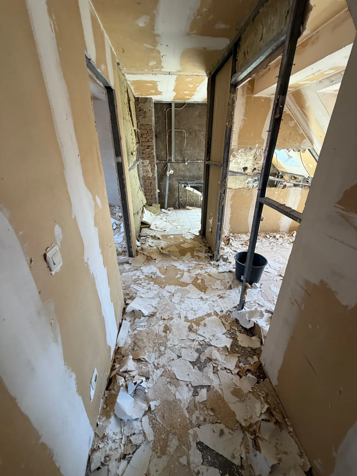 Rückbau im Dachgeschoss