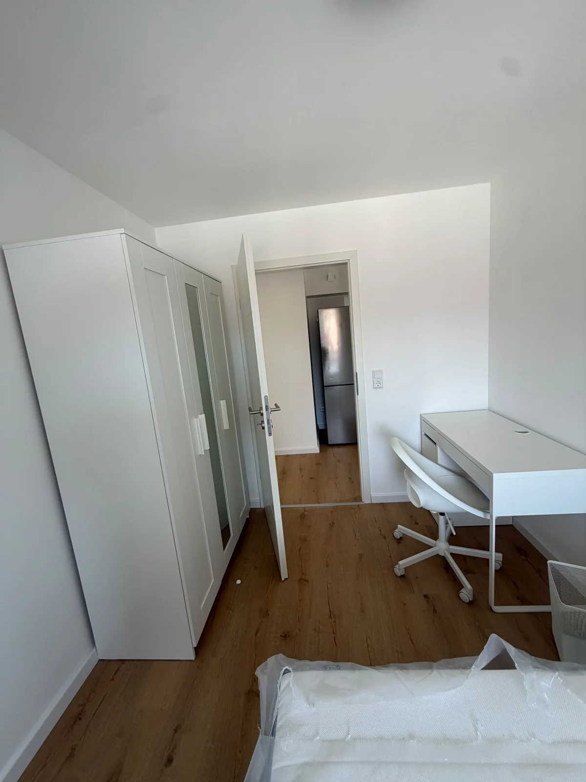 Neue Oberflächen und Boden in Holzoptik